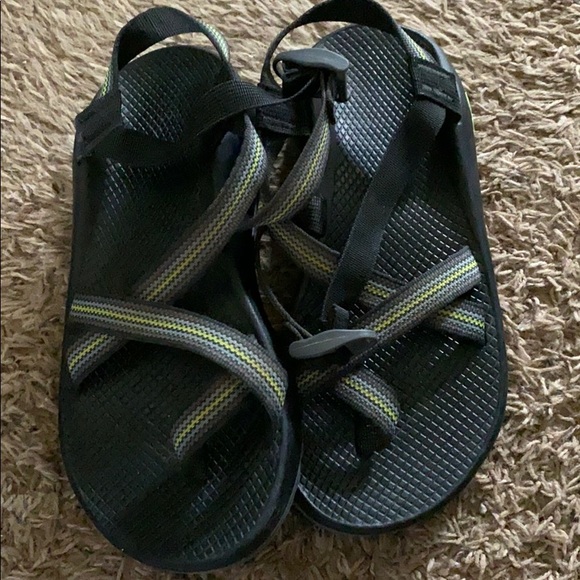 chacos for less